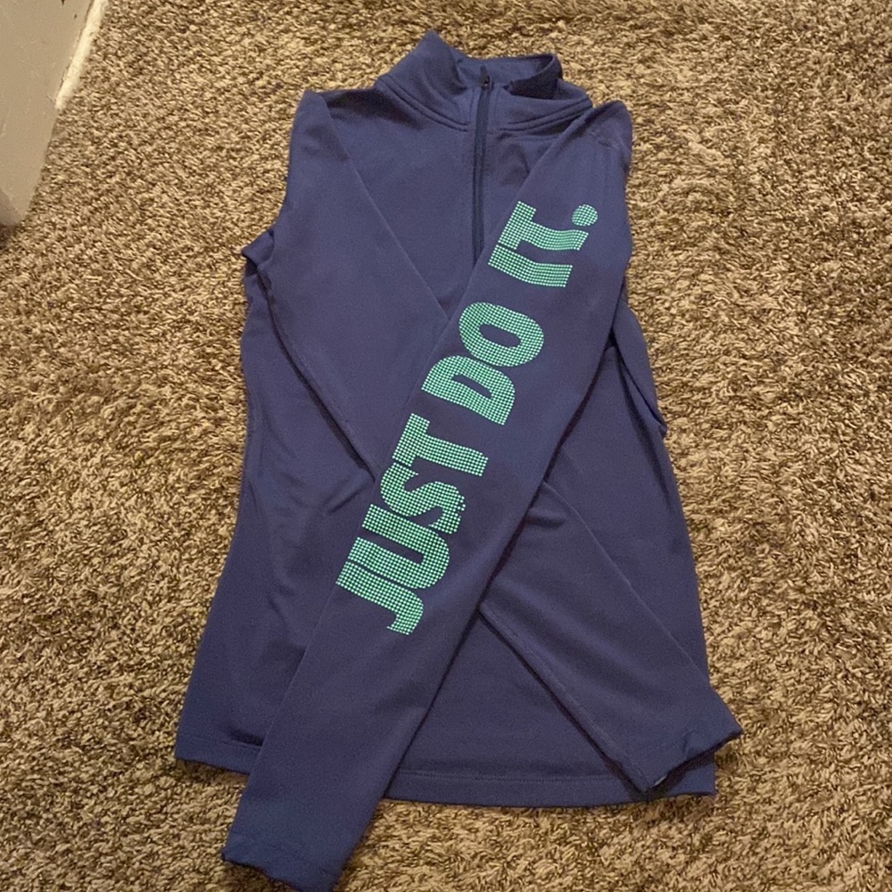 NIKE dri-fit long sleeve shirt - Picture 5 of 7